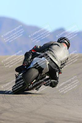 media/Jan-14-2022-Apex Assassins (Fri) [[4609ad47be]]/Trackday 2/Session 3/Turn 12 Backside/